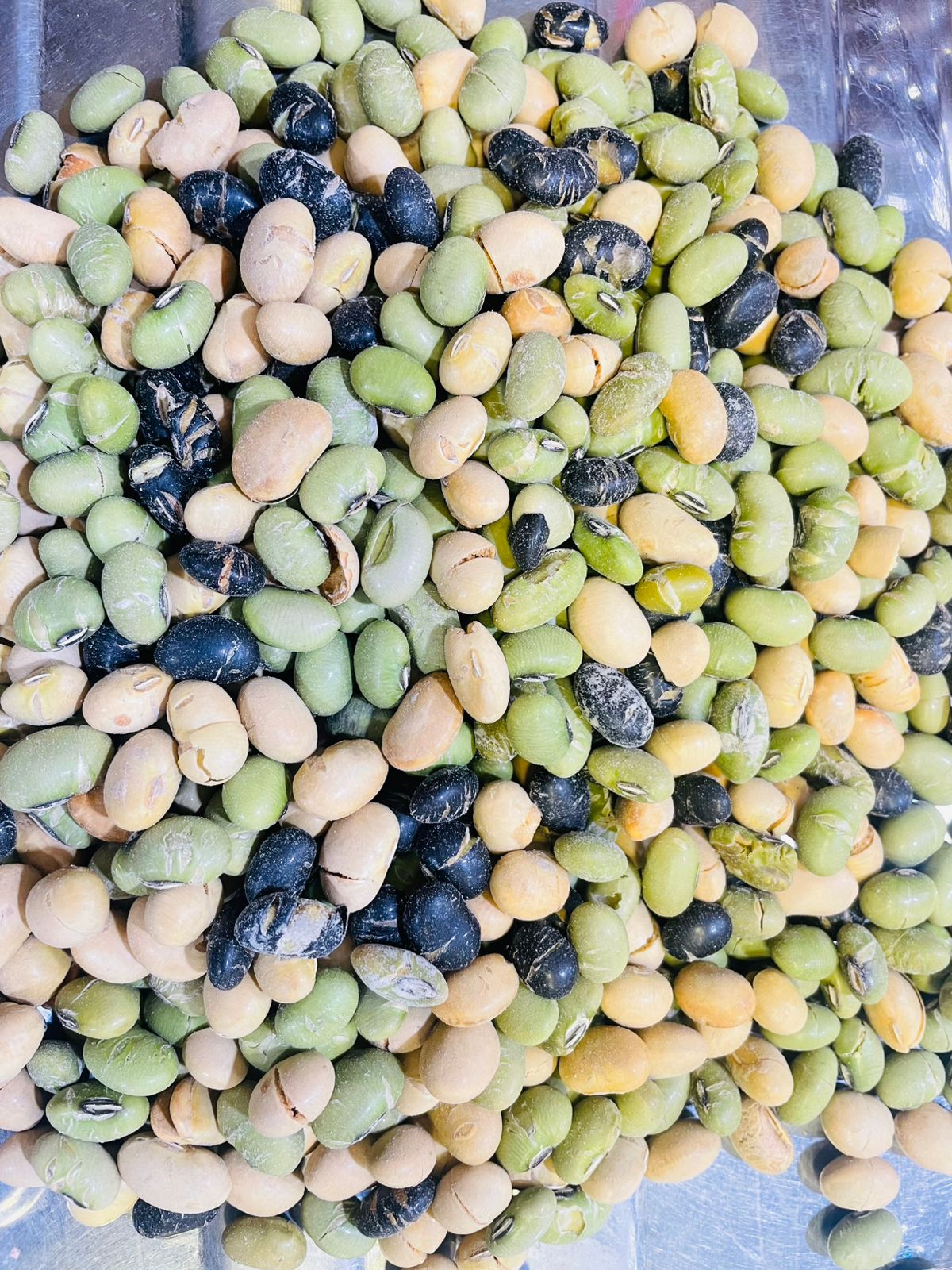 Salted air-fried beans